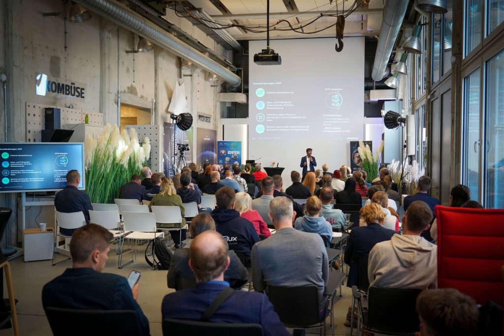 Impression von der KI-Konferenz 2026 im InnovationPort Wismar